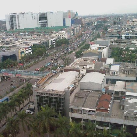 California Hotel Jakarta Kültér fotó