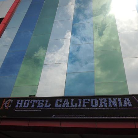 California Hotel Jakarta Kültér fotó