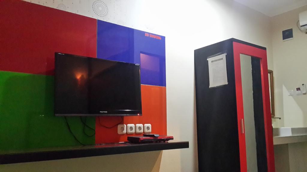 California Hotel Jakarta Szoba fotó