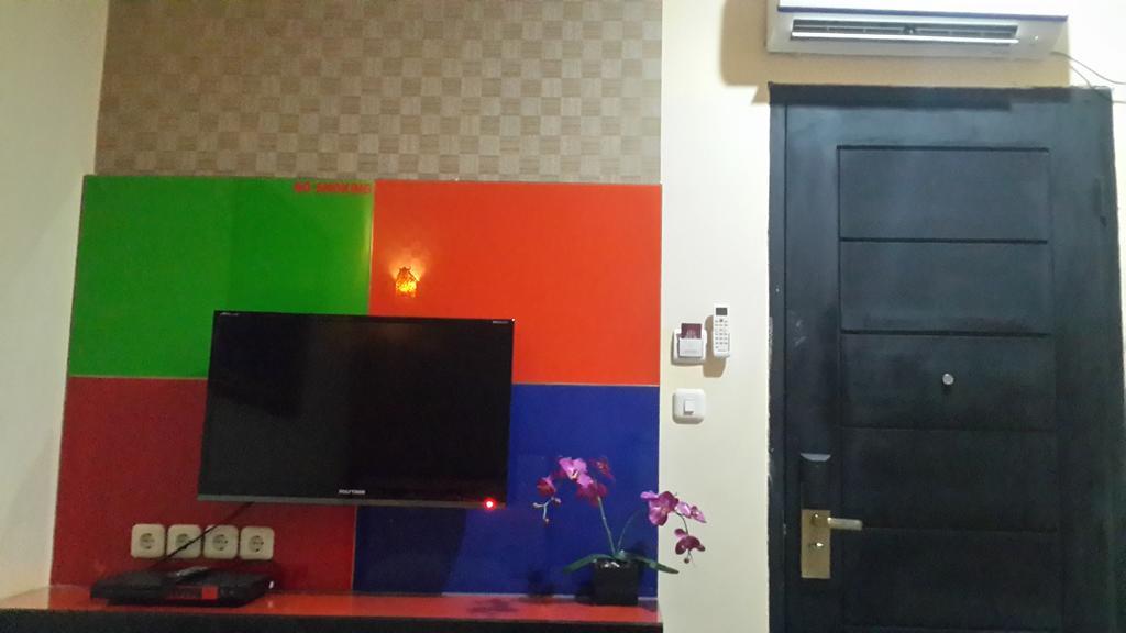 California Hotel Jakarta Szoba fotó