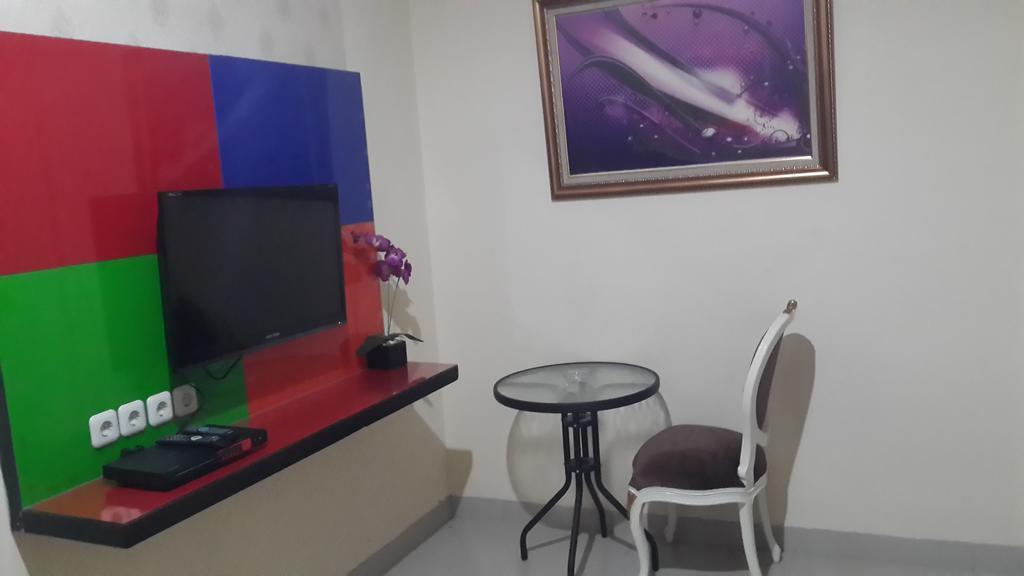 California Hotel Jakarta Szoba fotó