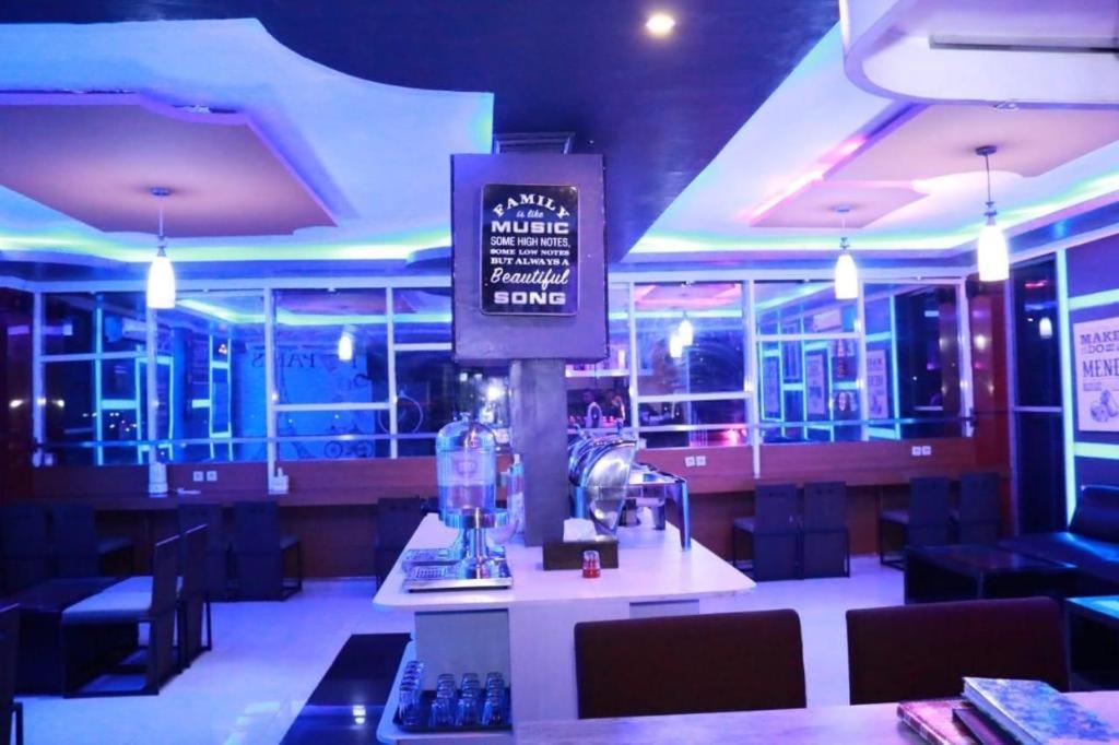 California Hotel Jakarta Kültér fotó