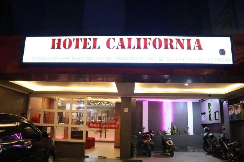 California Hotel Jakarta Kültér fotó