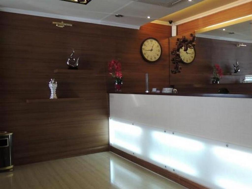 California Hotel Jakarta Kültér fotó
