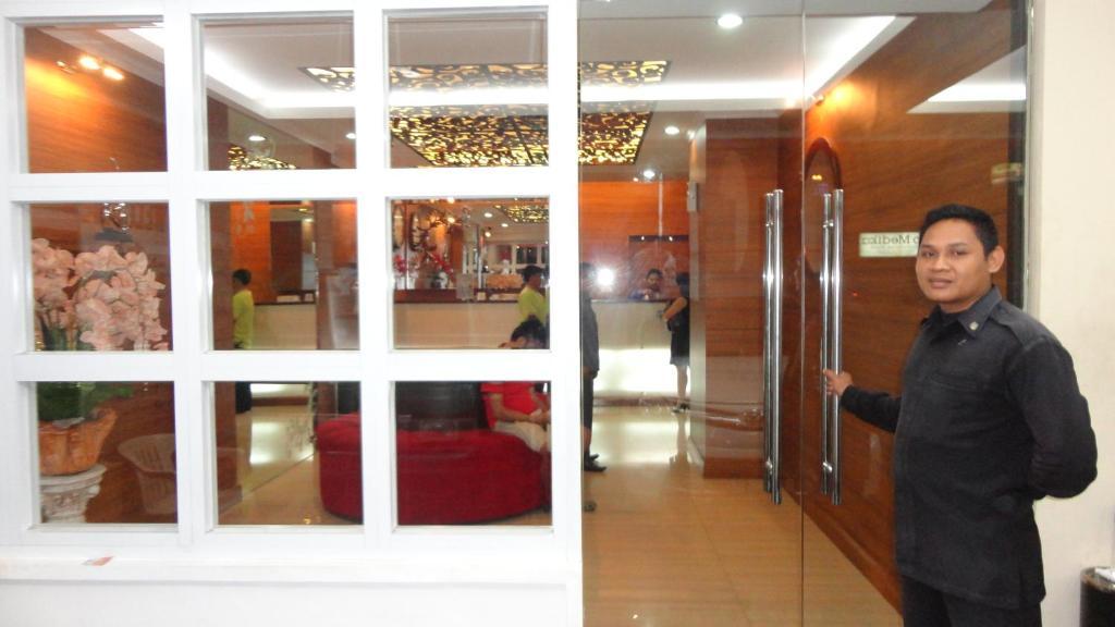 California Hotel Jakarta Kültér fotó