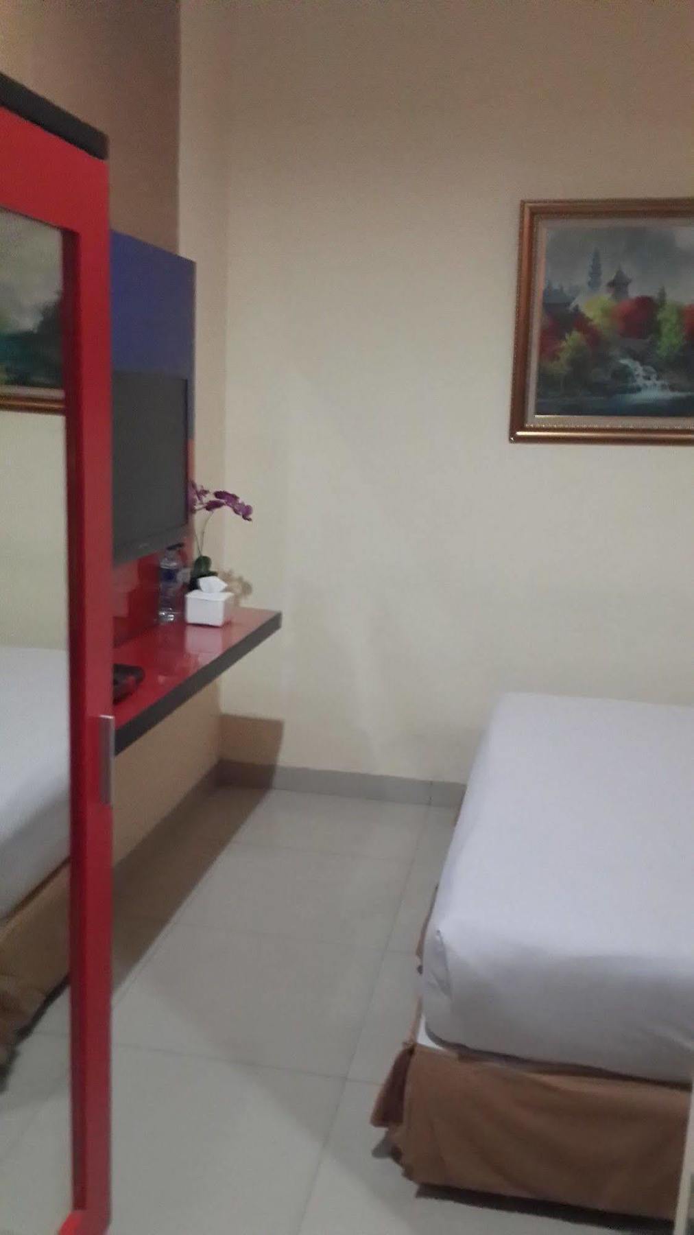 California Hotel Jakarta Kültér fotó