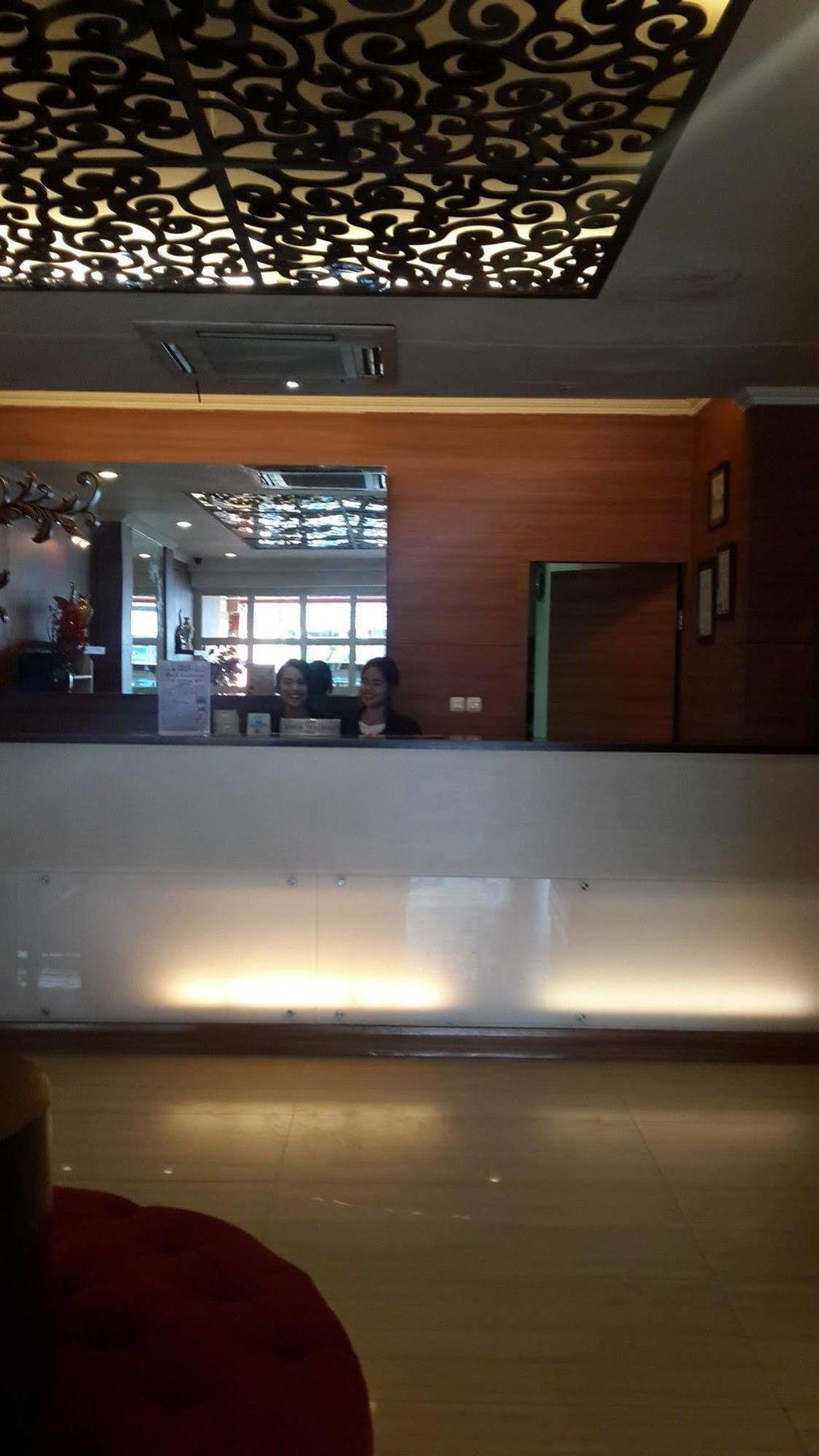 California Hotel Jakarta Kültér fotó